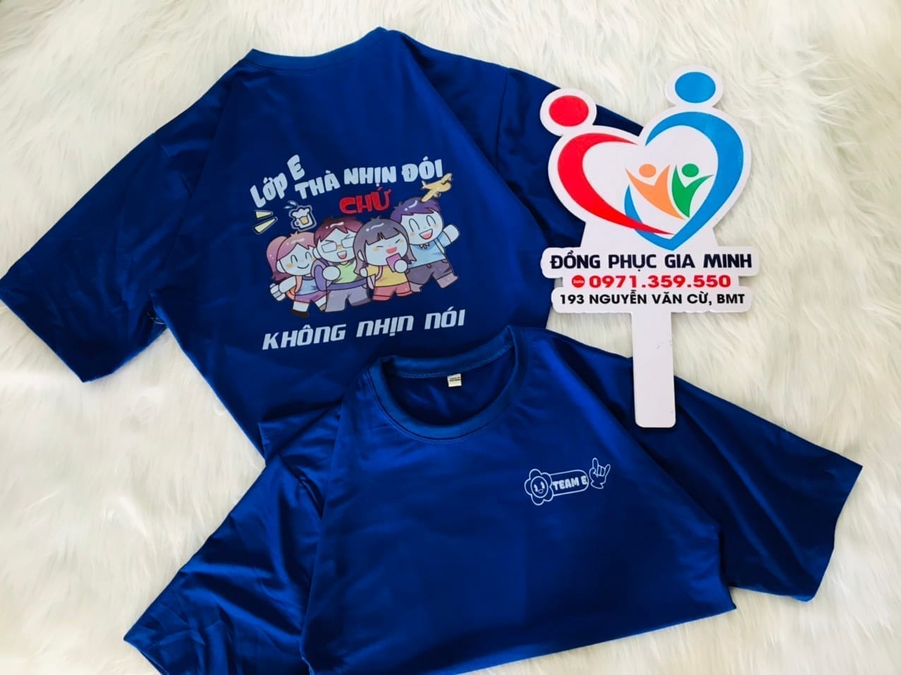 Áo lớp côt tròn thường màu xanh bích - Ảnh 3
