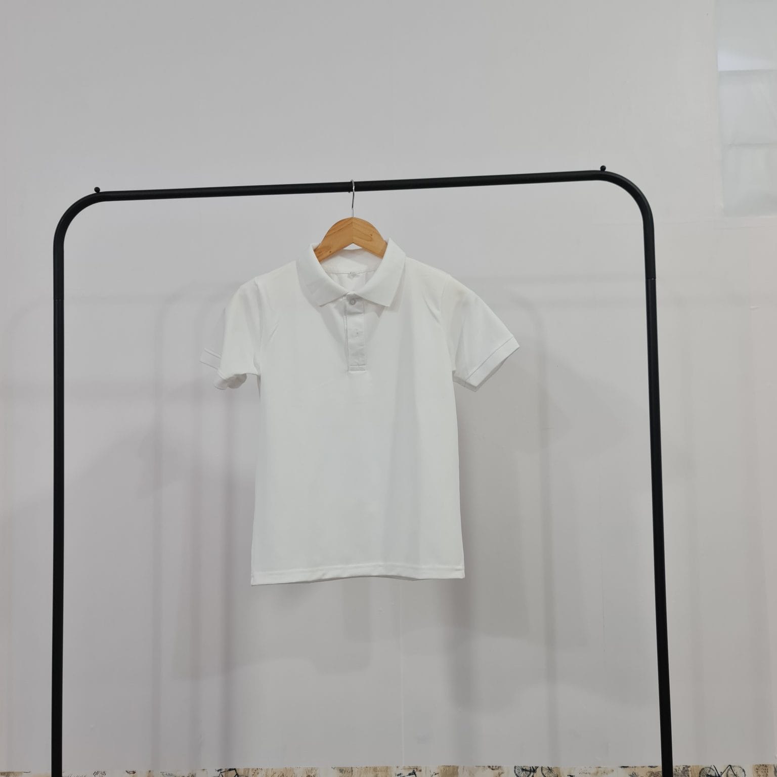 Áo Thun Poly Thái Màu Trắng - Tinh Khôi, Thanh Lịch