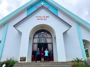 Đồng Phục Gia Minh Trao Quà Giáng Sinh 2025 Cho Các Điểm Nhóm Tin Lành Đắk Lắk